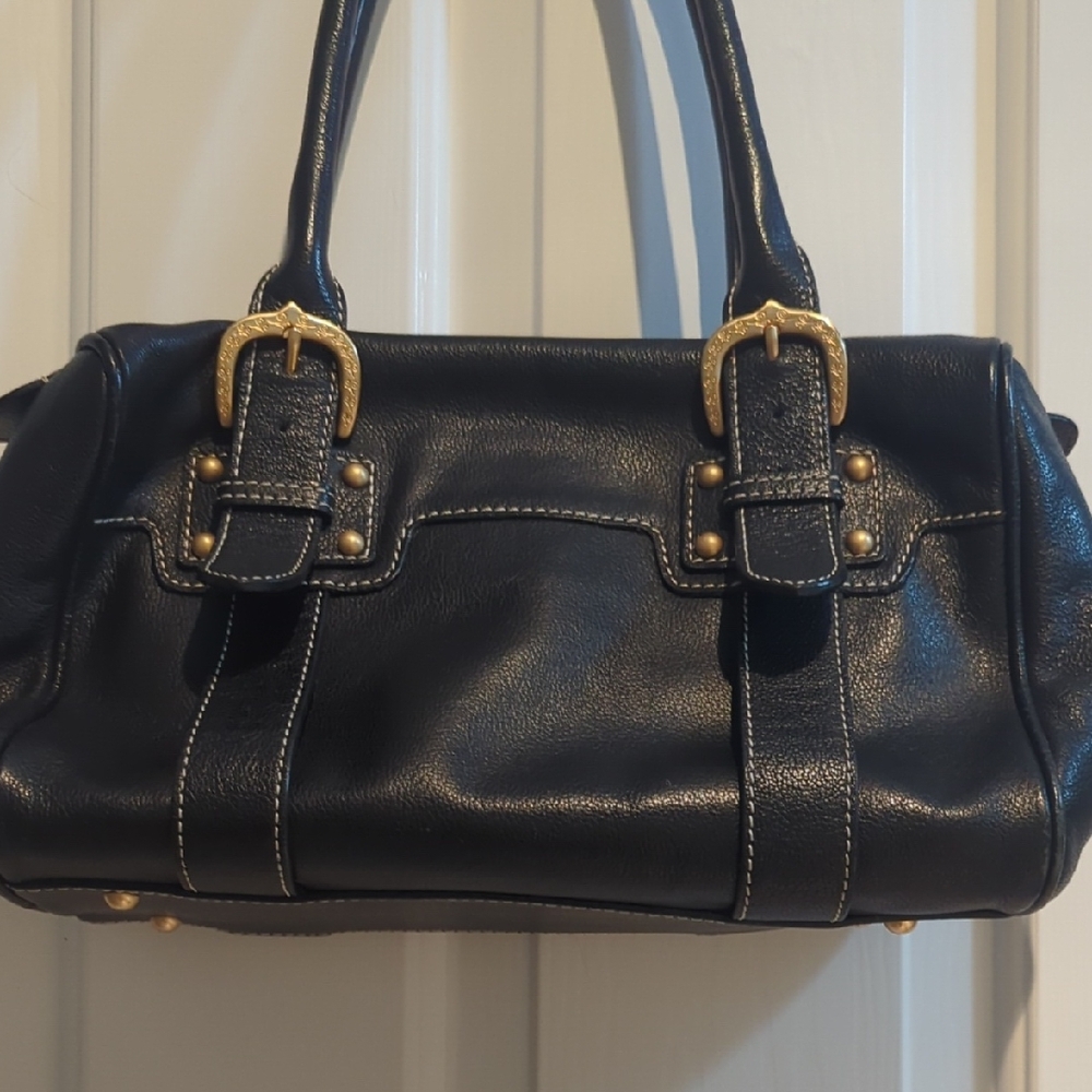 Elegant Black Leather Handbag